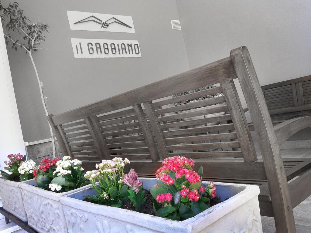 Hotel Il Gabbiano Termini Imerese Exterior foto